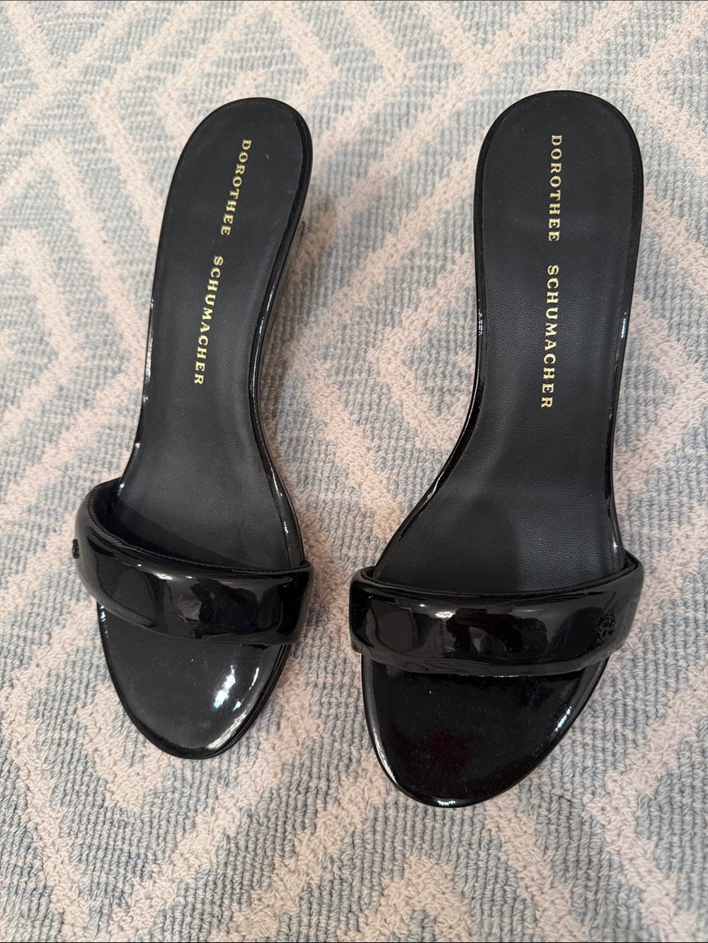 Dorothee Schumacher Black Patent Single-Band Slide Mules